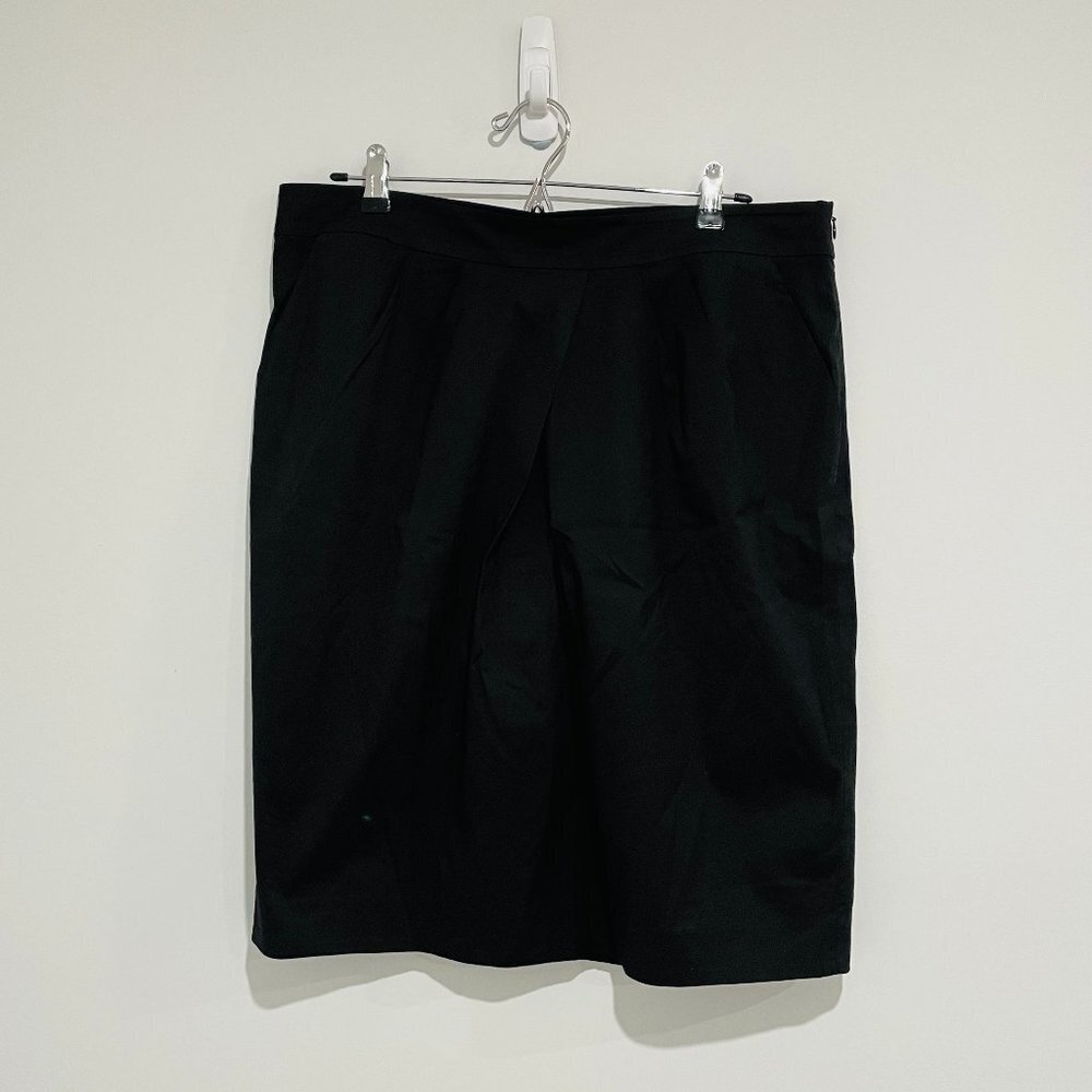 Natorious Size 16 Black Skirt